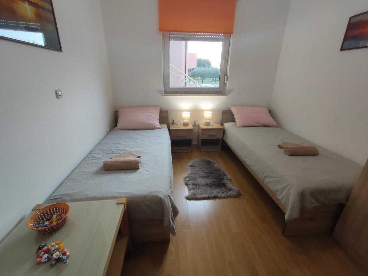Ferienwohnung Apartman Bela Pula Exterior foto